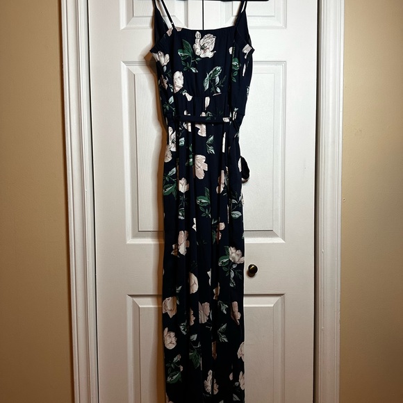 Beautiful Floral Dynamite Jumpsuit - Picture 4 of 4